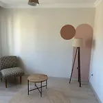 Well Hotel *