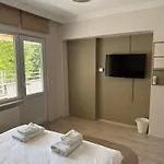 Well Hotel *