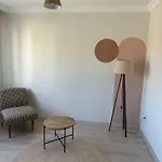 Hotel Well *