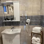 Well Hotel