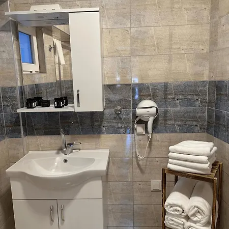 Well Hotel